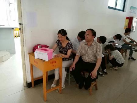 图3 答辩学生候场
